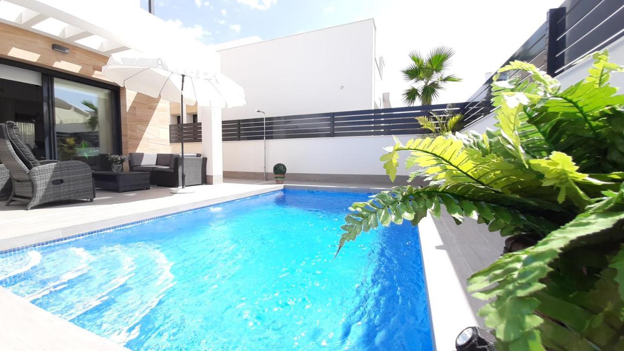 Villa Wilhelmina Torrevieja Exterior foto