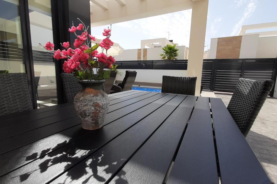 Villa Wilhelmina Torrevieja Exterior foto